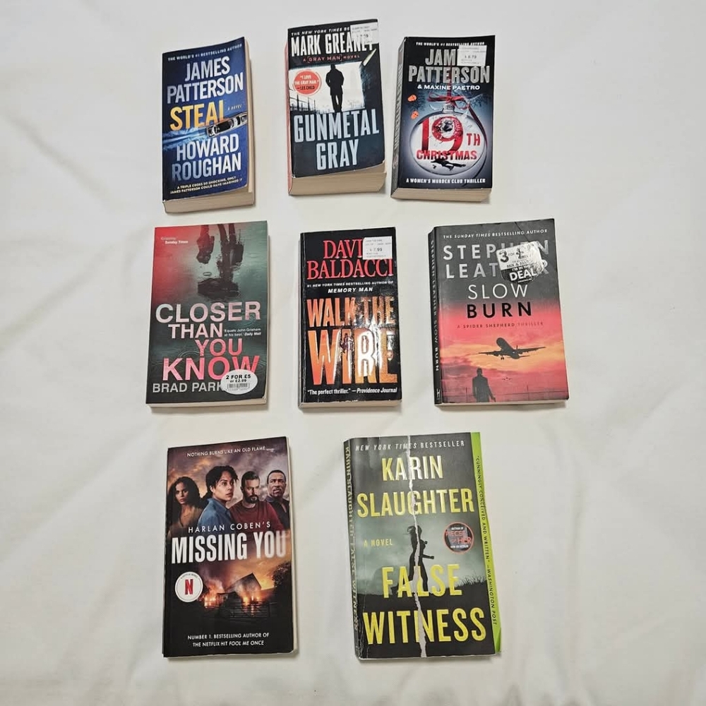 Paperback Books Qty: 8